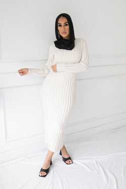 GEM KNIT DRESS | OFF WHITE