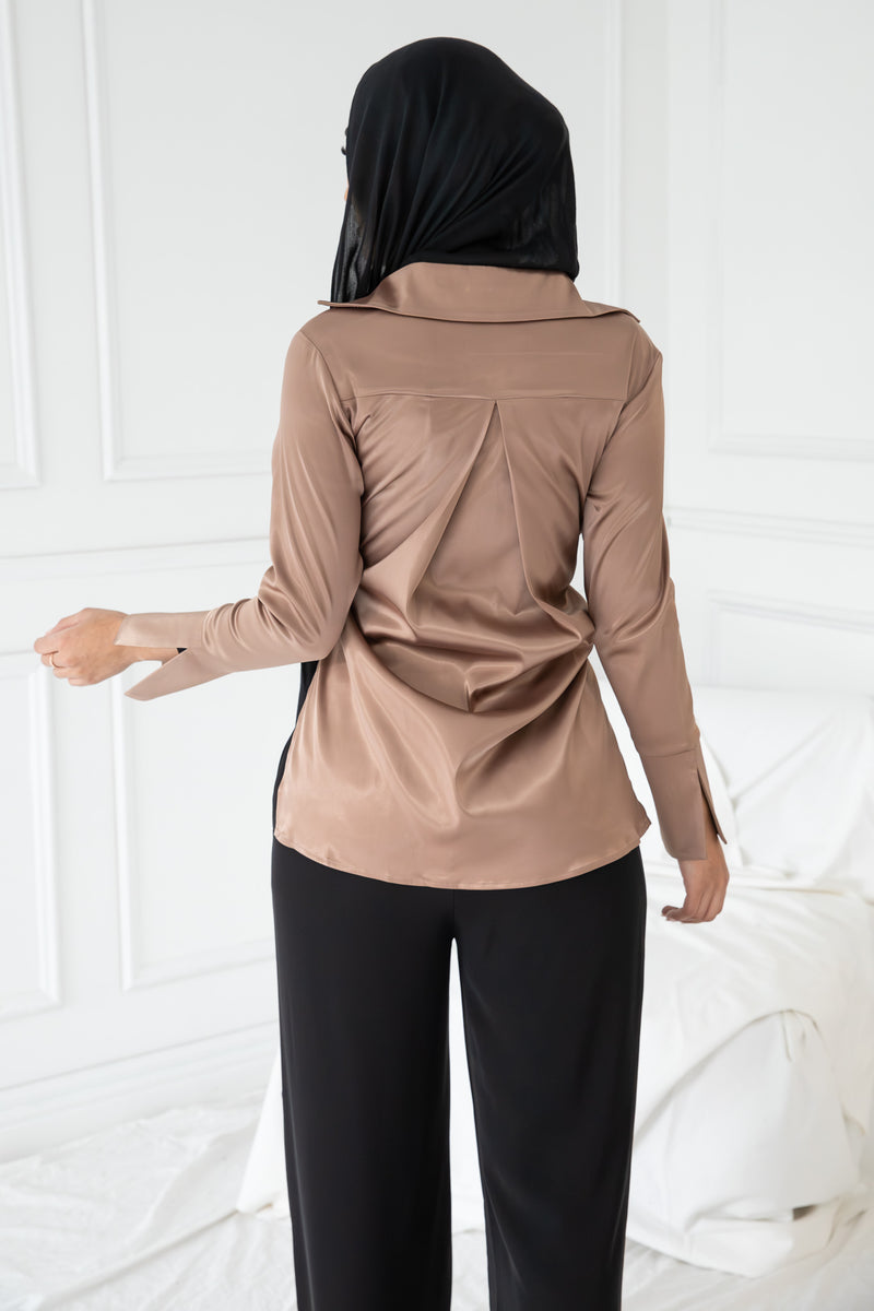 BOTTEGA SATIN SHIRT | BROWN